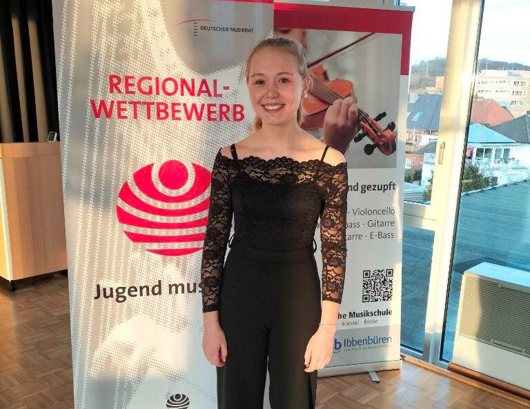 Helen Bialonski beim Regionalwettbewerb "Jugend musiziert" 2023 in Ibbenbüren